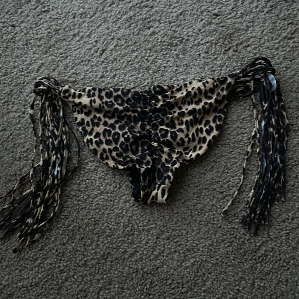 Billabong Leopard Print Size Small Scrunch Bum Bi… - image 5